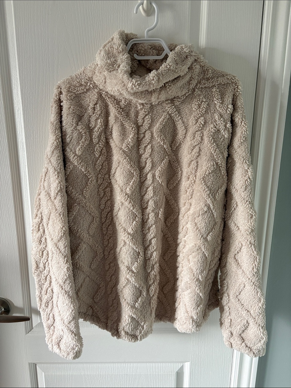 Eddie Bauer Plush Cream Turtleneck Sweater